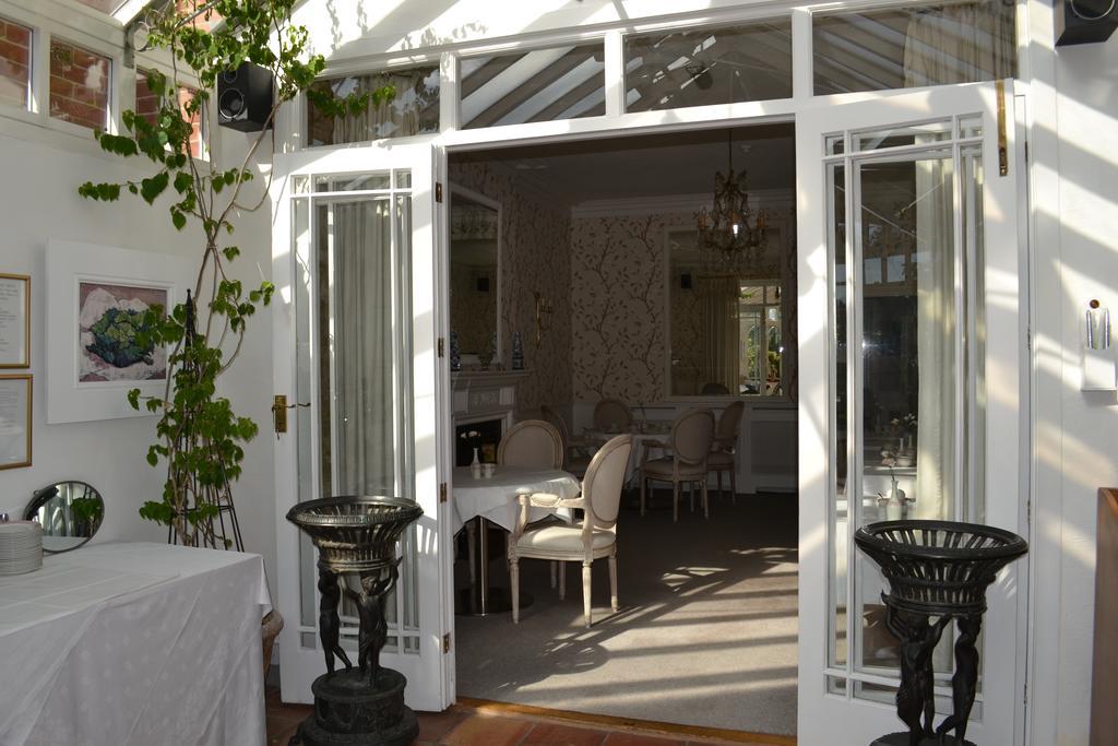 רייגייט Cranleigh Hotel מראה חיצוני תמונה